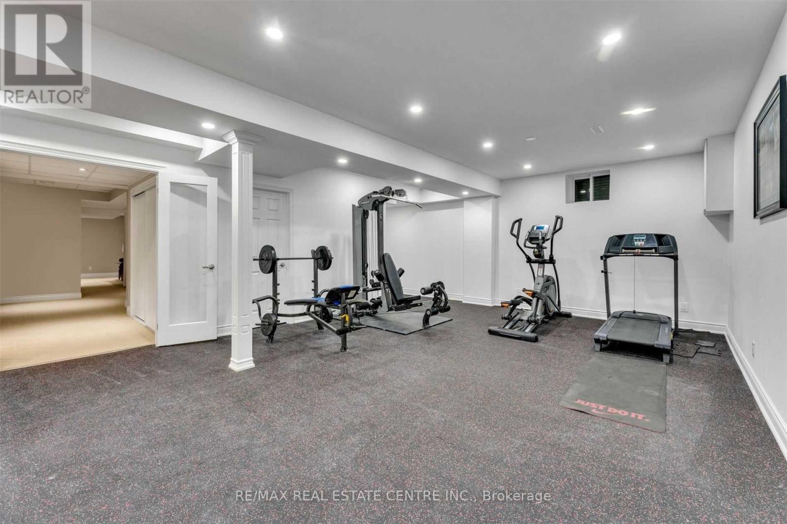 11135 Menzies Court, Milton (brookville/haltonville), Ontario