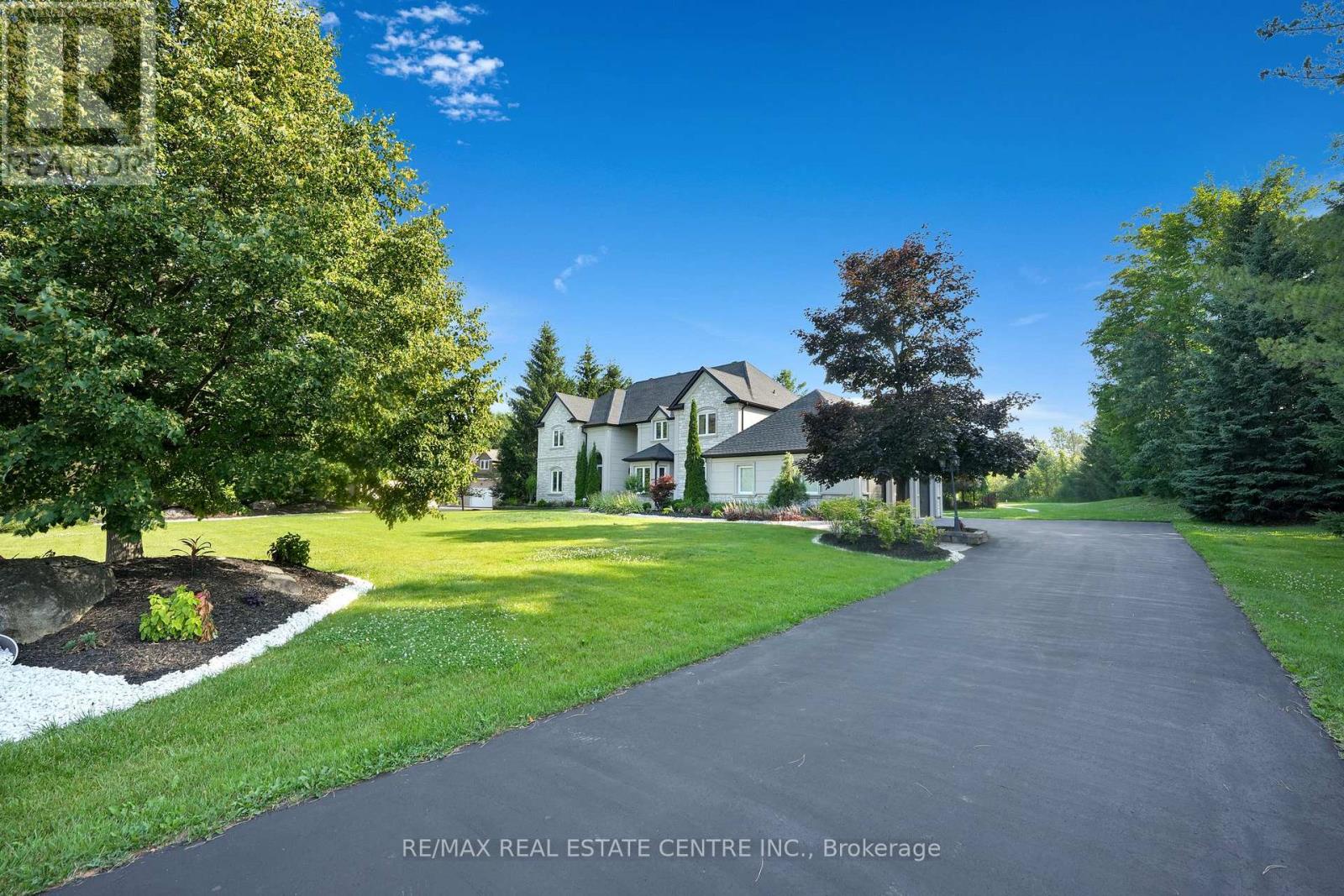 11135 Menzies Court, Milton (brookville/haltonville), Ontario