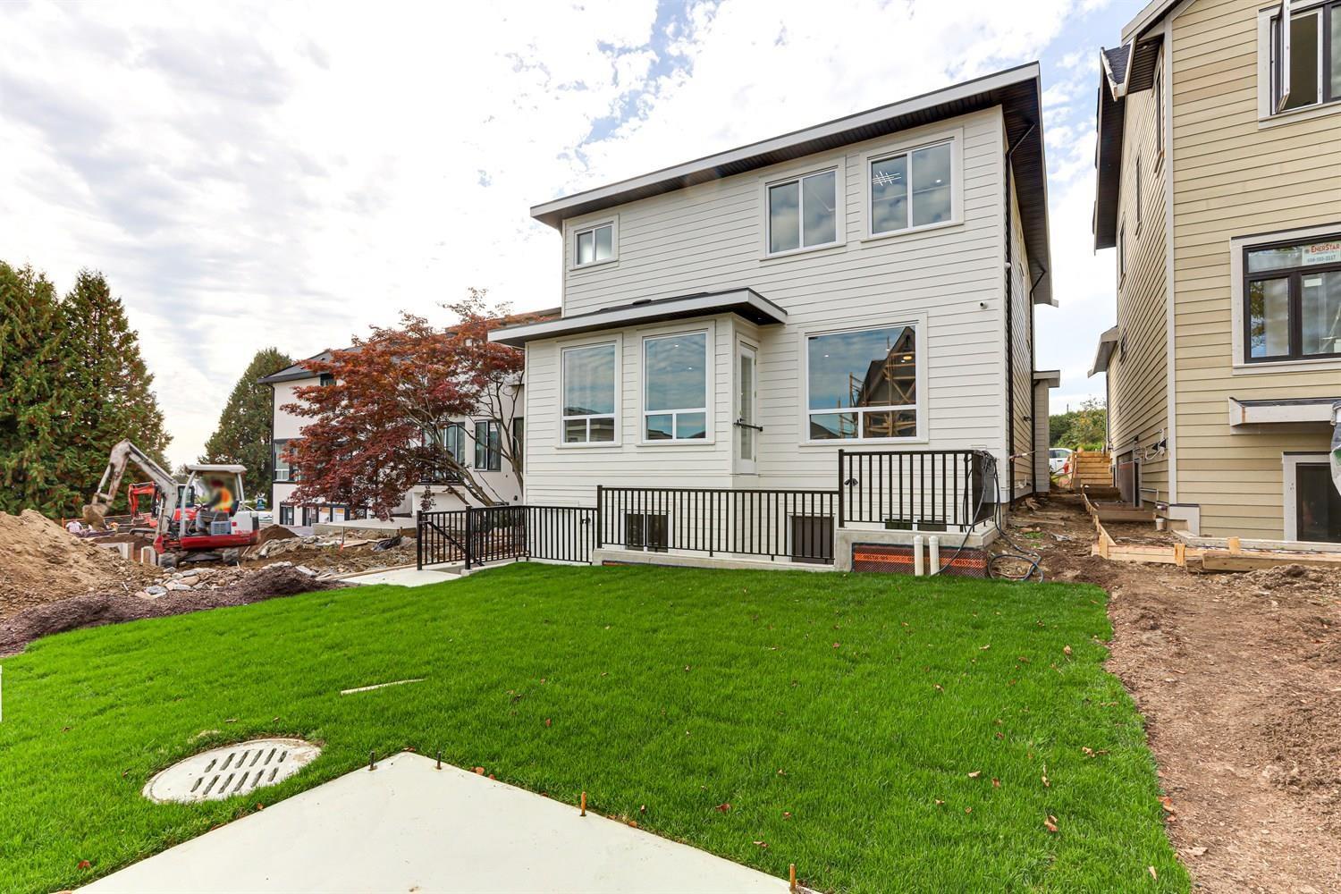 6914 204a Street, Langley, British Columbia