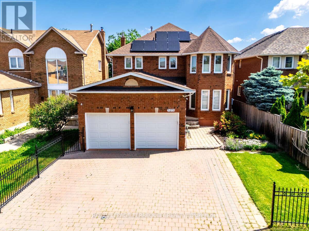 5275 Thornwood Drive, Mississauga (hurontario), Ontario