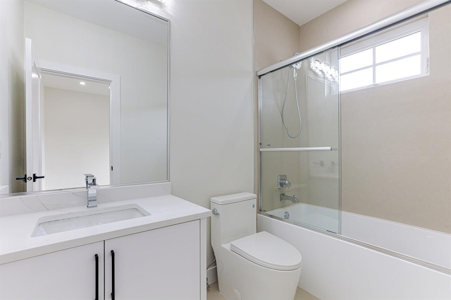 6914 204a Street, Langley, British Columbia