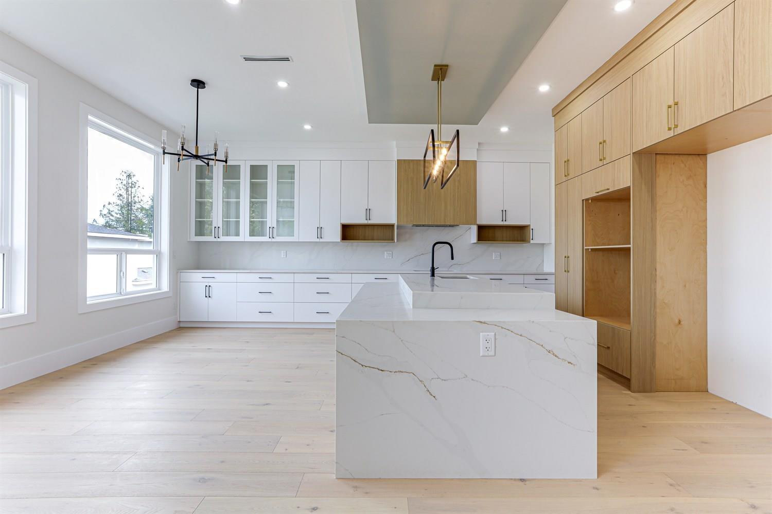 6914 204a Street, Langley, British Columbia