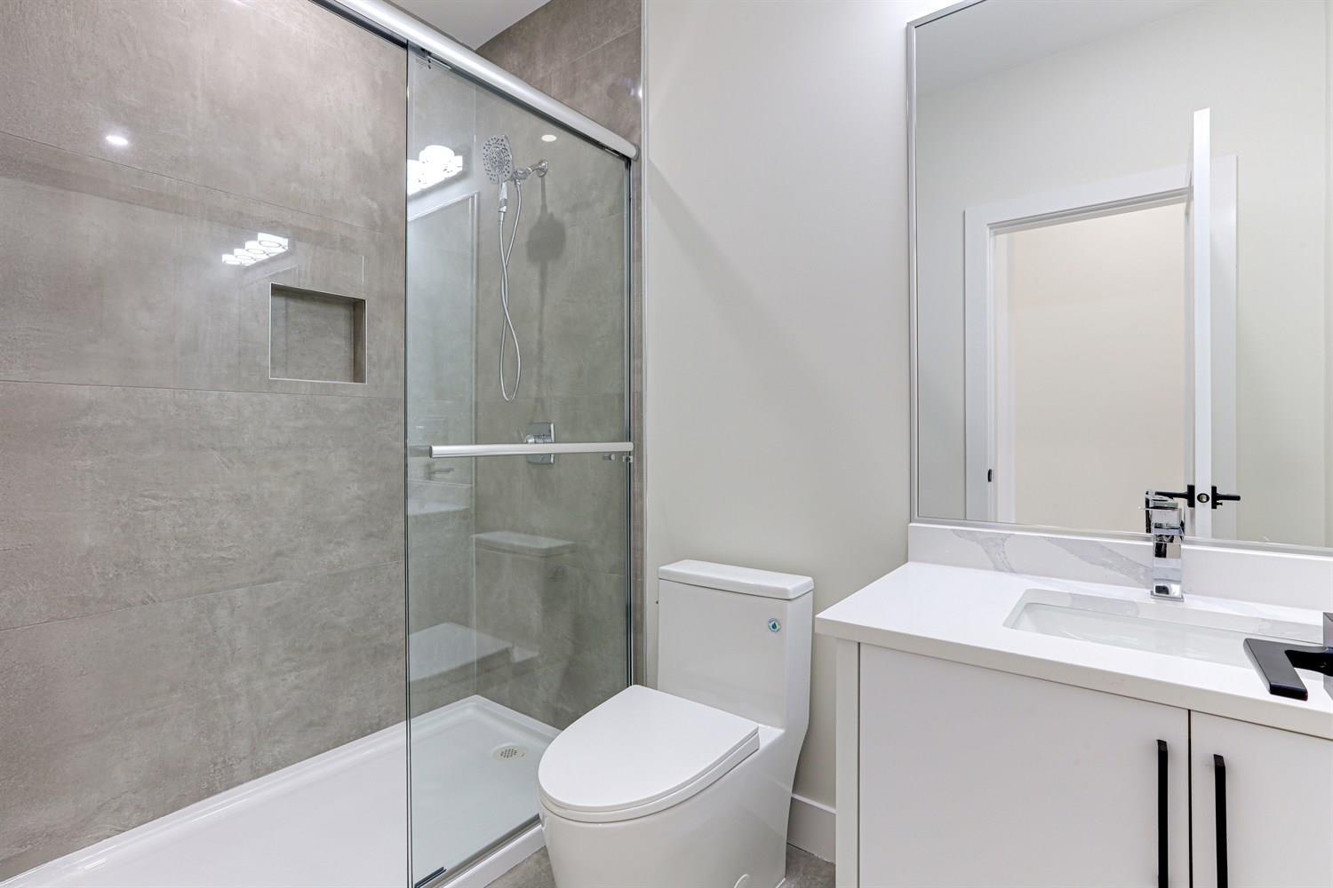 6914 204a Street, Langley, British Columbia