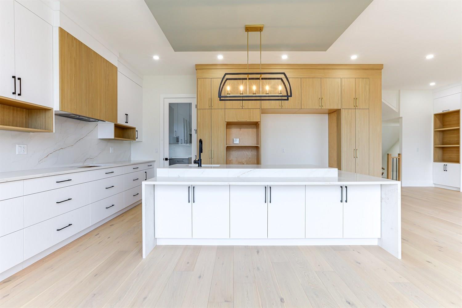 6914 204a Street, Langley, British Columbia