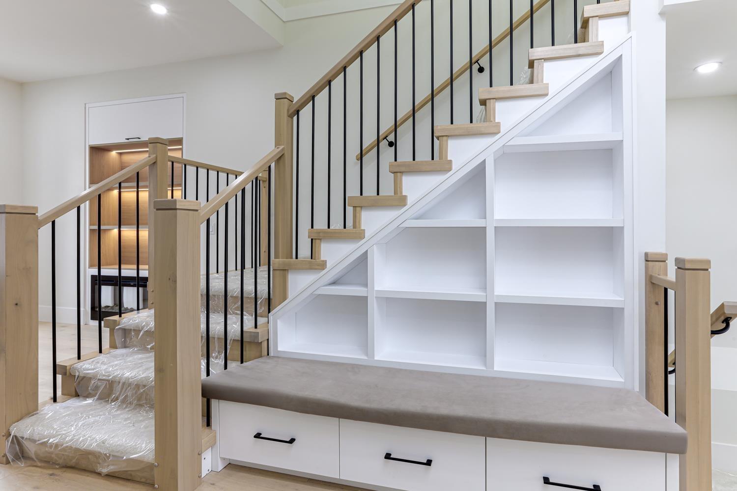 6914 204a Street, Langley, British Columbia