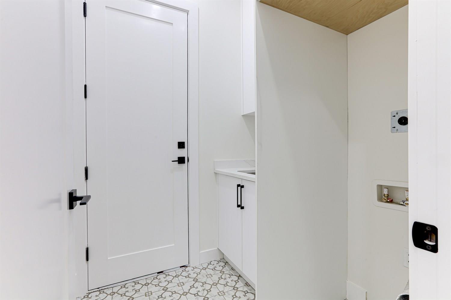 6914 204a Street, Langley, British Columbia