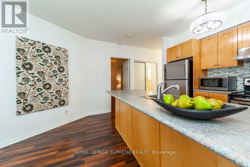 202 - 1600 Keele Street, Toronto (keelesdale-eglinton West), Ontario