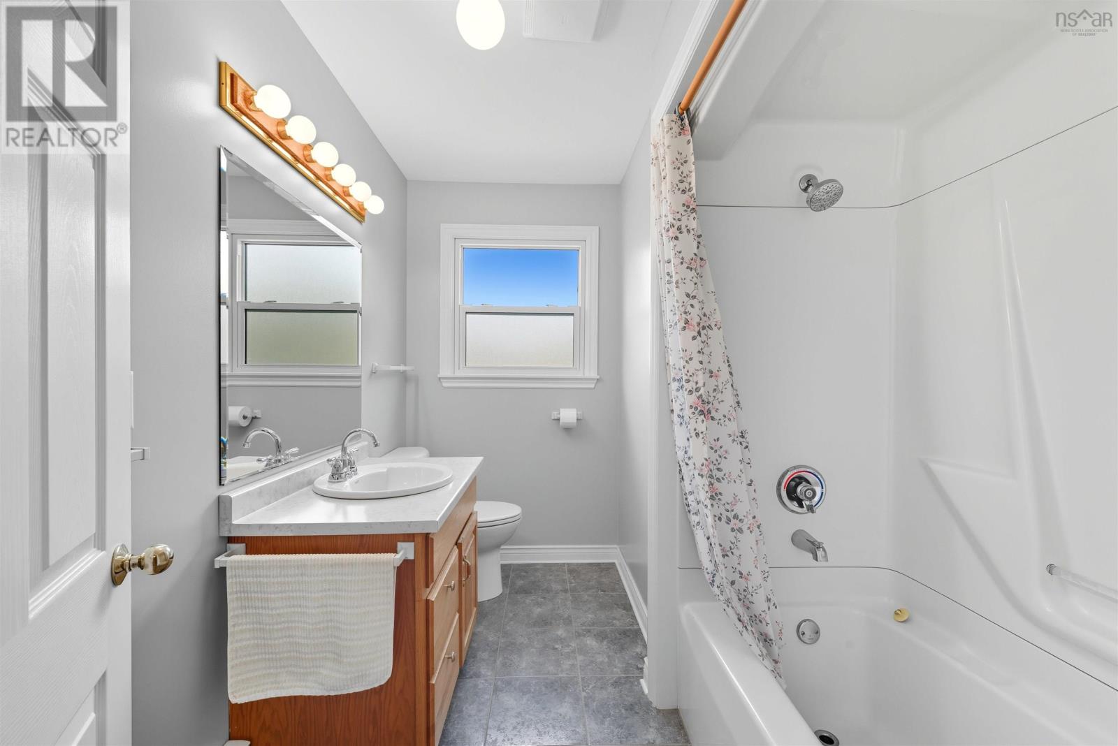 17 Kinsac Road, Beaver Bank, Nova Scotia