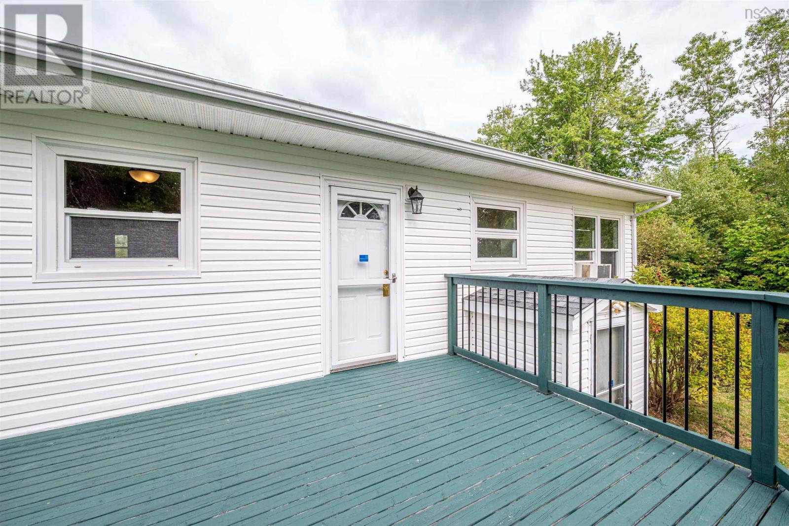 17 Kinsac Road, Beaver Bank, Nova Scotia