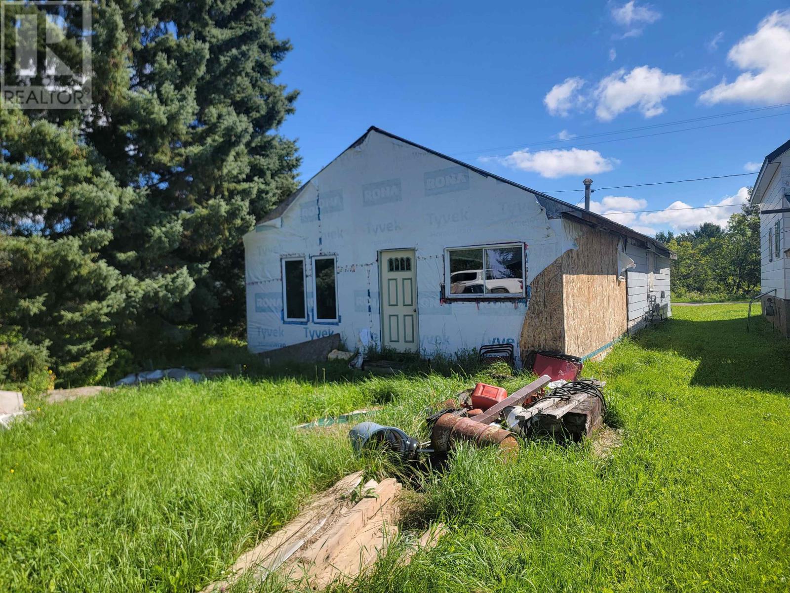 124 Sykes St, Atikokan, Ontario