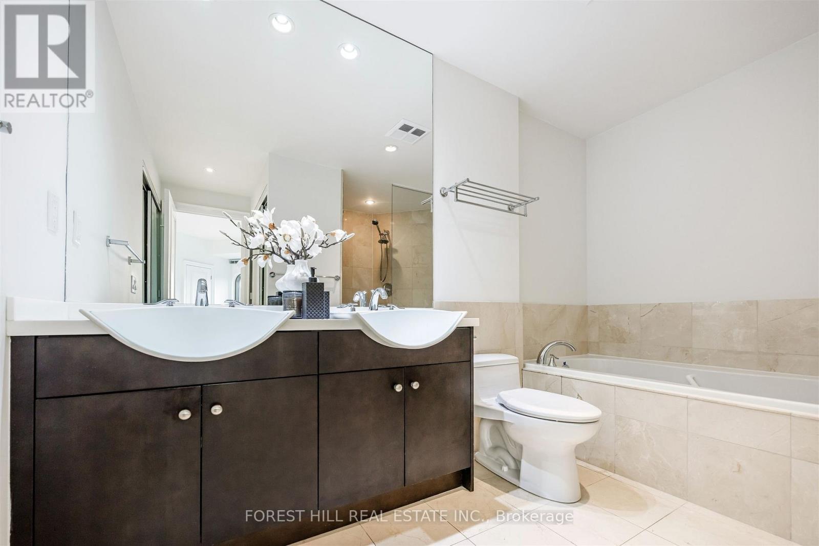 501 - 3 Mcalpine Street, Toronto (annex), Ontario