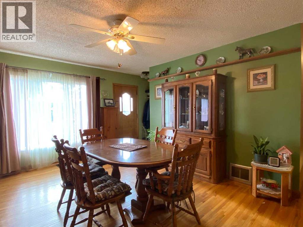 5207 49 Street, Ponoka, Alberta