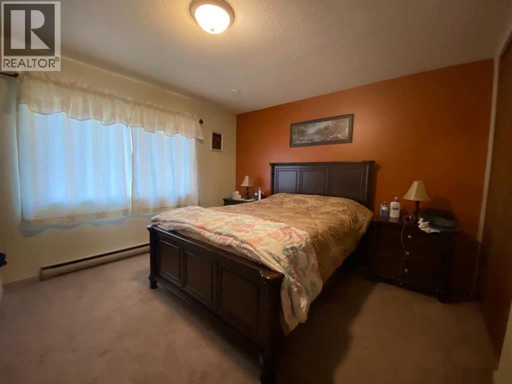 5207 49 Street, Ponoka, Alberta