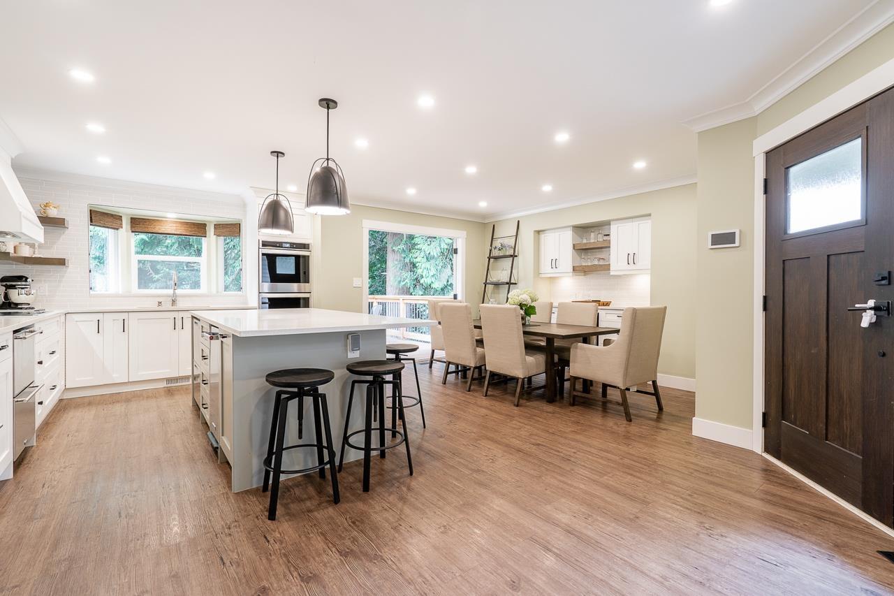 12339 Southpark Crescent Crescent, Surrey, British Columbia