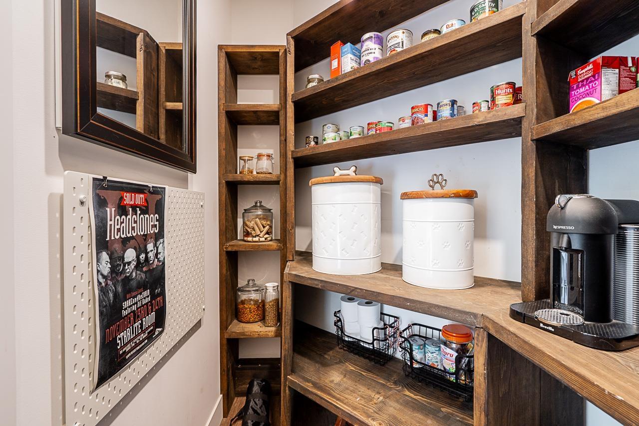 12339 Southpark Crescent Crescent, Surrey, British Columbia