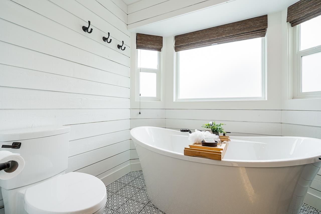 12339 Southpark Crescent Crescent, Surrey, British Columbia