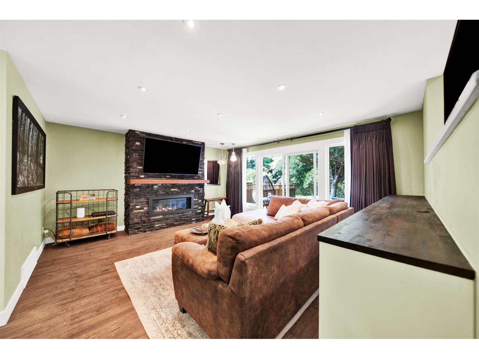 12339 Southpark Crescent Crescent, Surrey, British Columbia