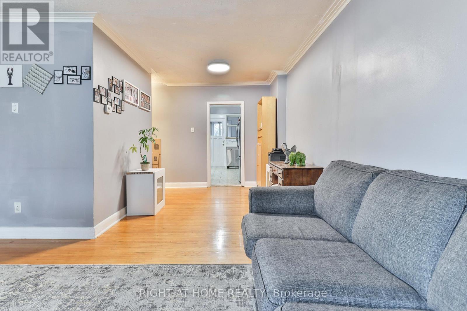 17 Rambler Place, Toronto (glenfield-jane Heights), Ontario