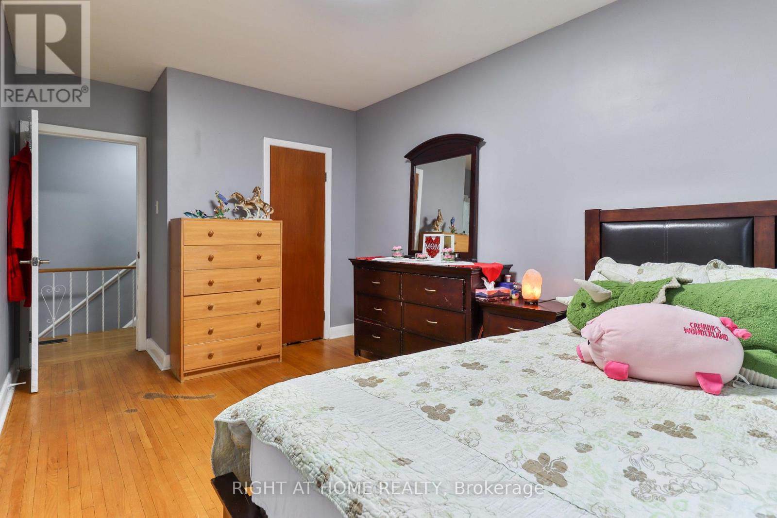 17 Rambler Place, Toronto (glenfield-jane Heights), Ontario