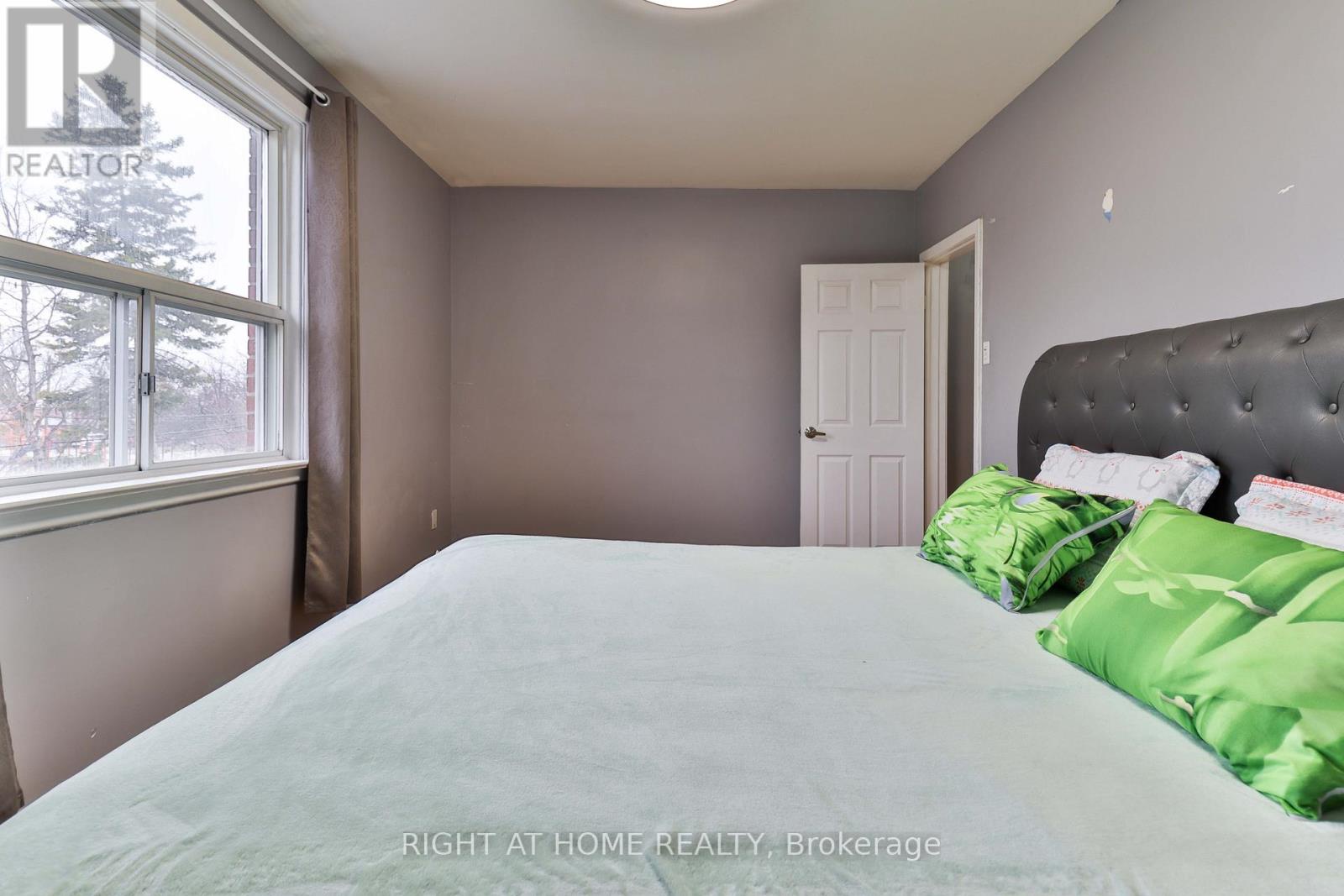 17 Rambler Place, Toronto (glenfield-jane Heights), Ontario