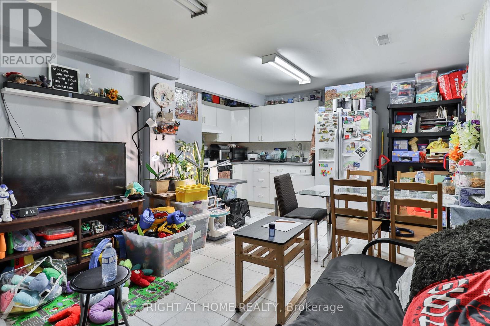 17 Rambler Place, Toronto (glenfield-jane Heights), Ontario