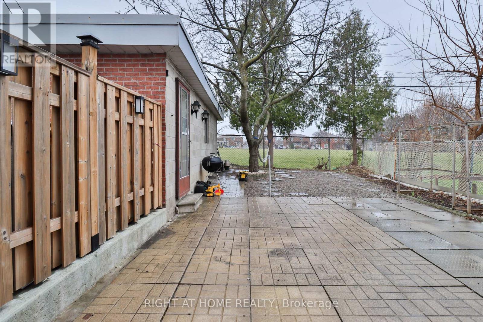 17 Rambler Place, Toronto (glenfield-jane Heights), Ontario