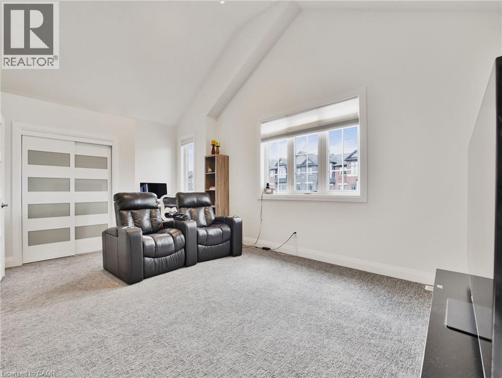 75 Monarch Woods Drive, Kitchener, Ontario