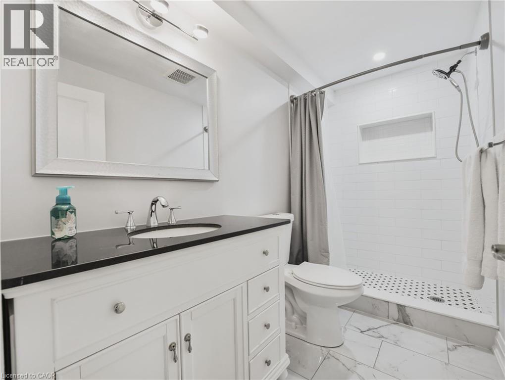 75 Monarch Woods Drive, Kitchener, Ontario