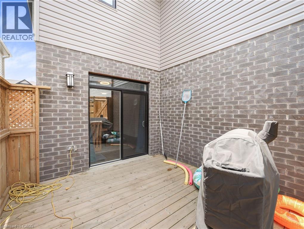 75 Monarch Woods Drive, Kitchener, Ontario