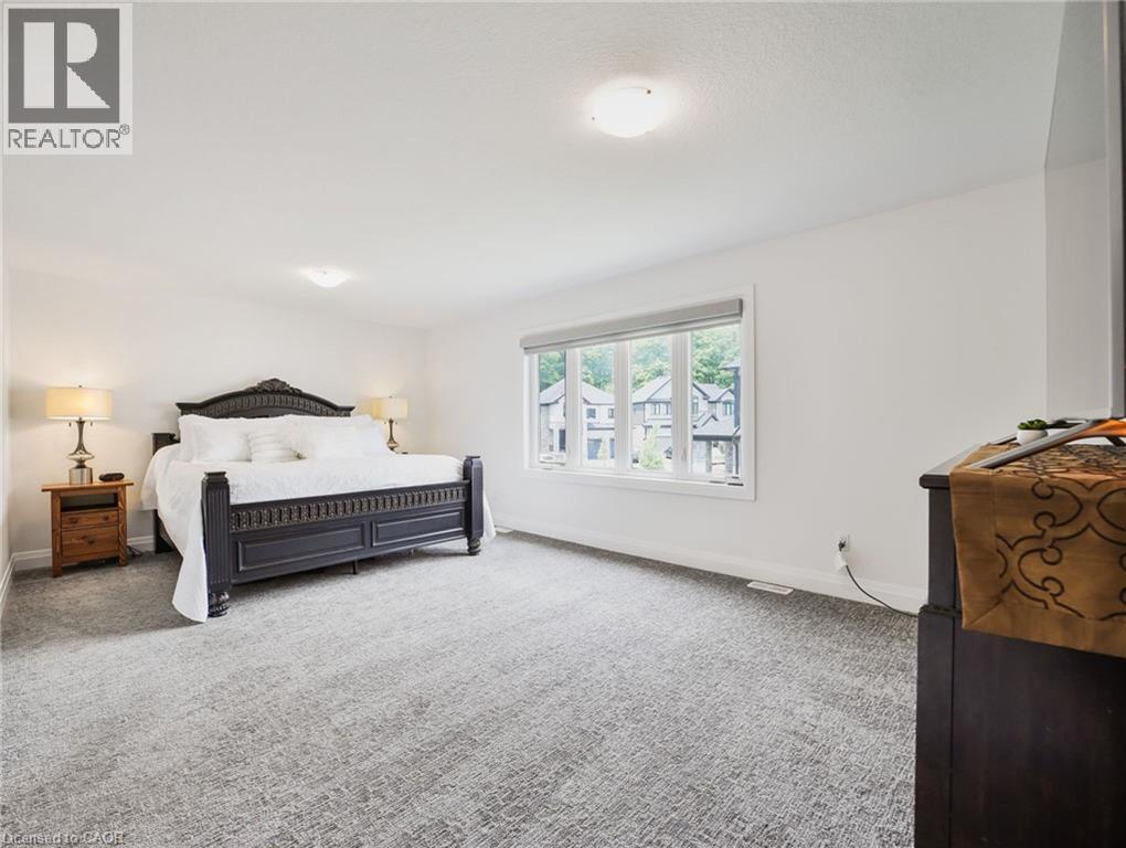 75 Monarch Woods Drive, Kitchener, Ontario