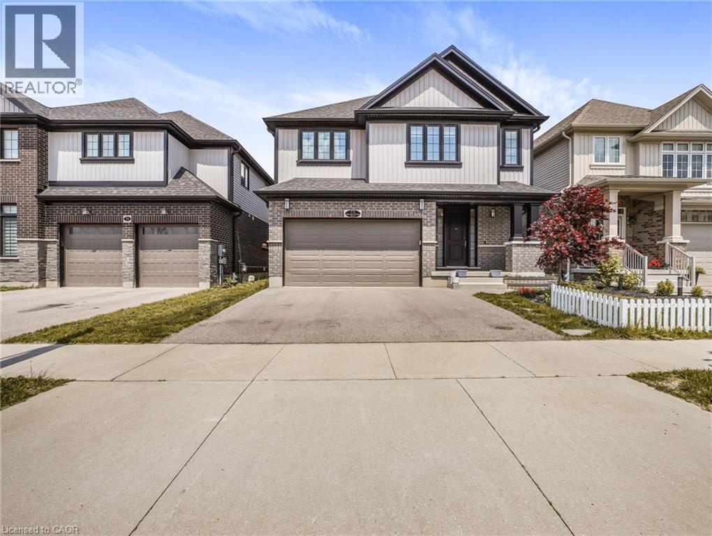 75 Monarch Woods Drive, Kitchener, Ontario