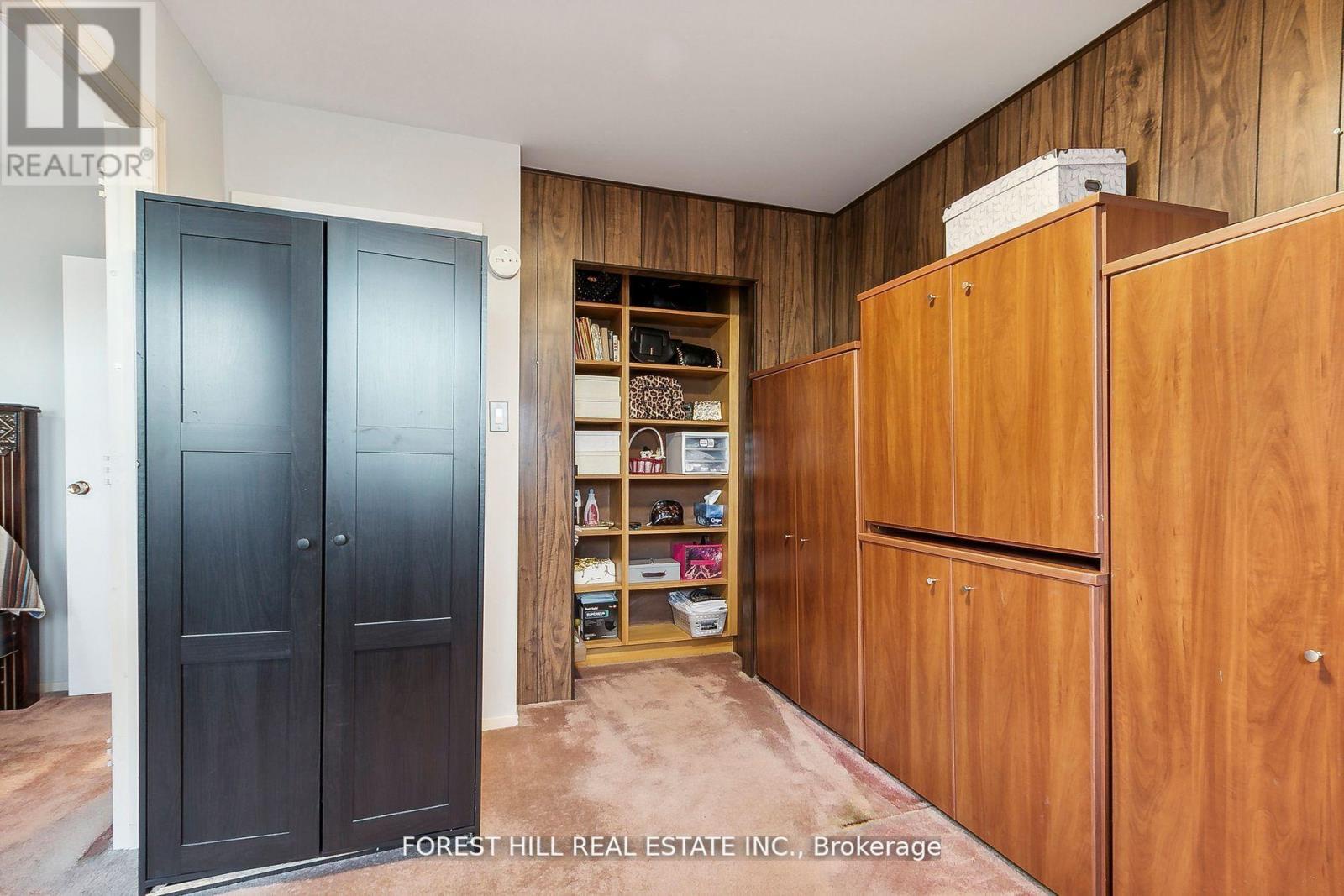 86 Village Greenway, Toronto (henry Farm), Ontario