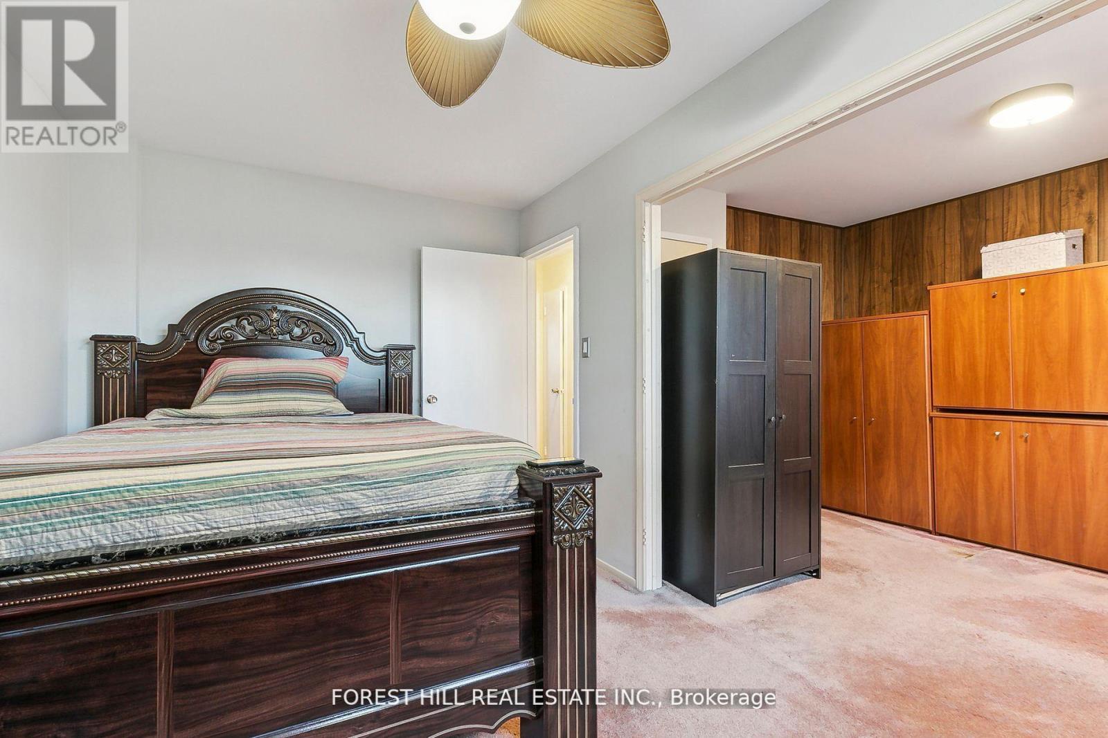 86 Village Greenway, Toronto (henry Farm), Ontario