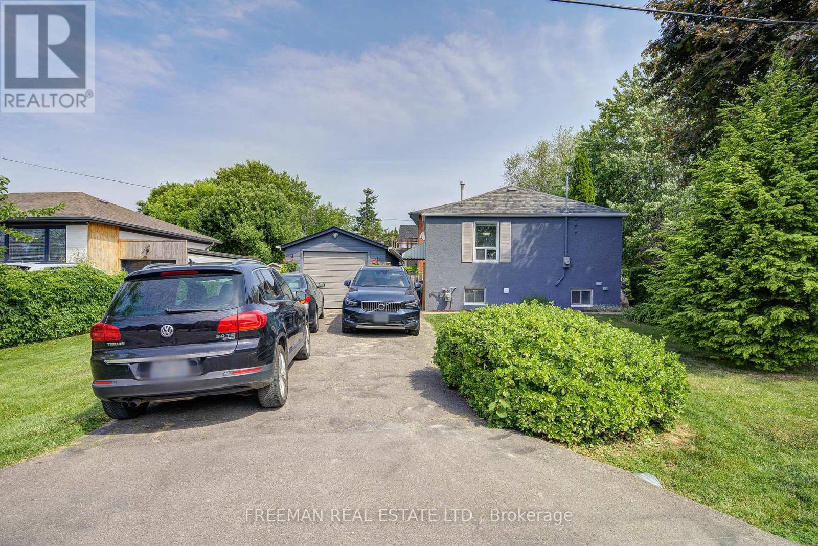 6 Lloyd George Avenue, Toronto (alderwood), Ontario