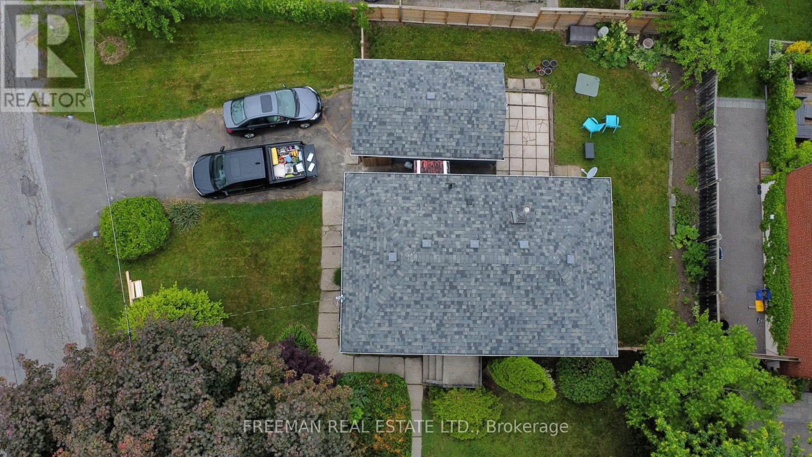 6 Lloyd George Avenue, Toronto (alderwood), Ontario