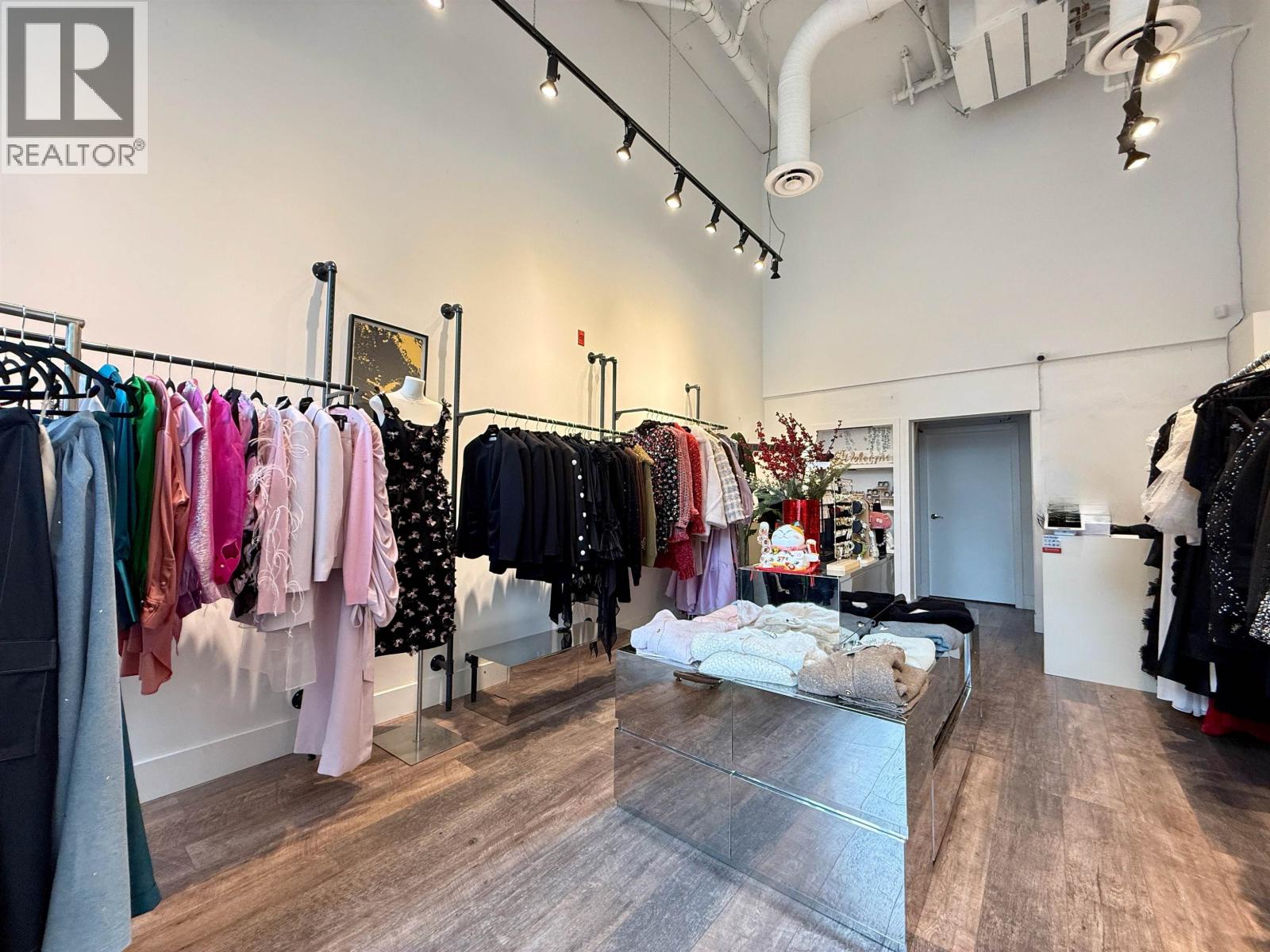 2207 Granville Street, Vancouver, British Columbia