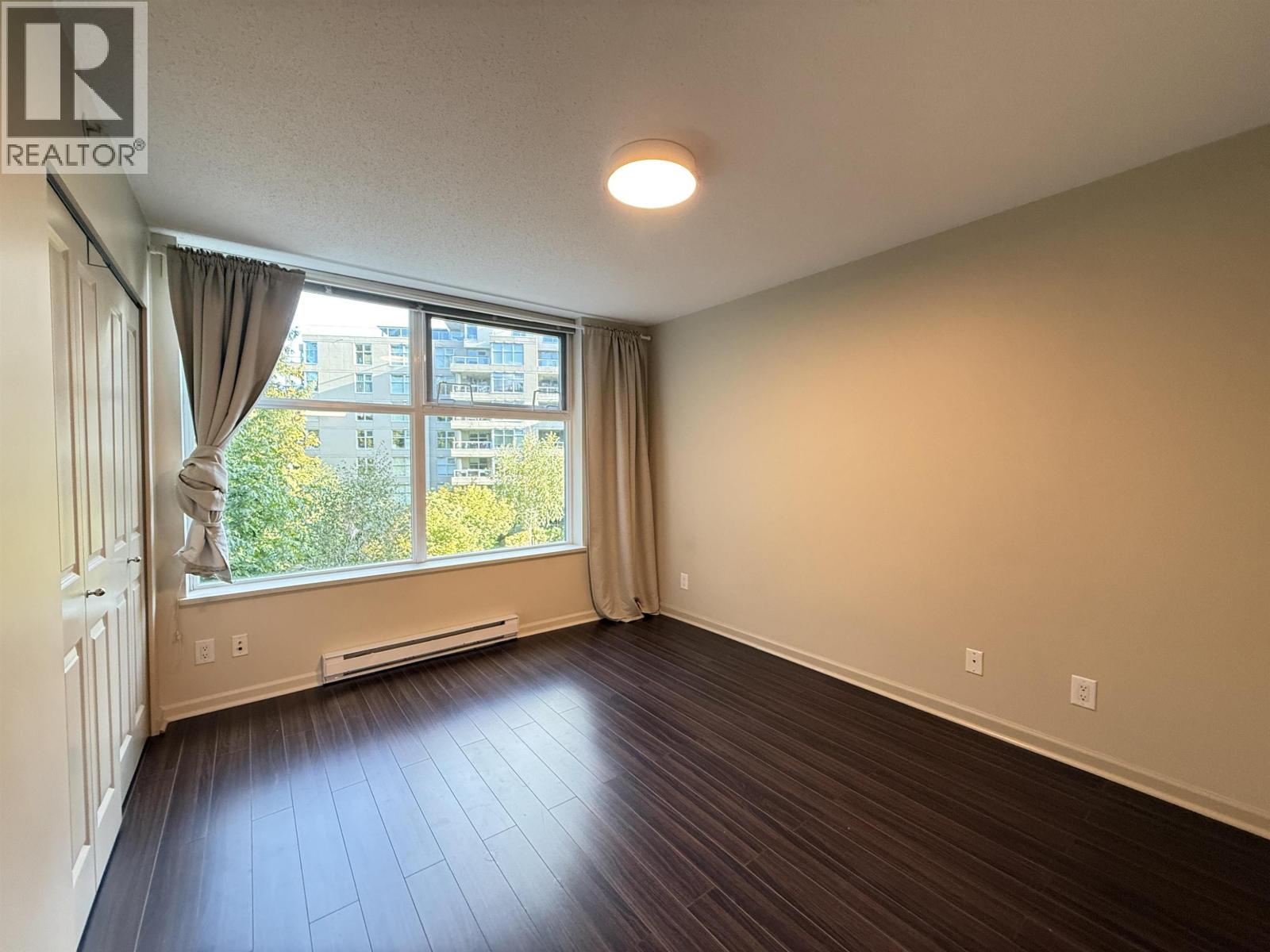 305 9232 University Crescent, Burnaby, British Columbia