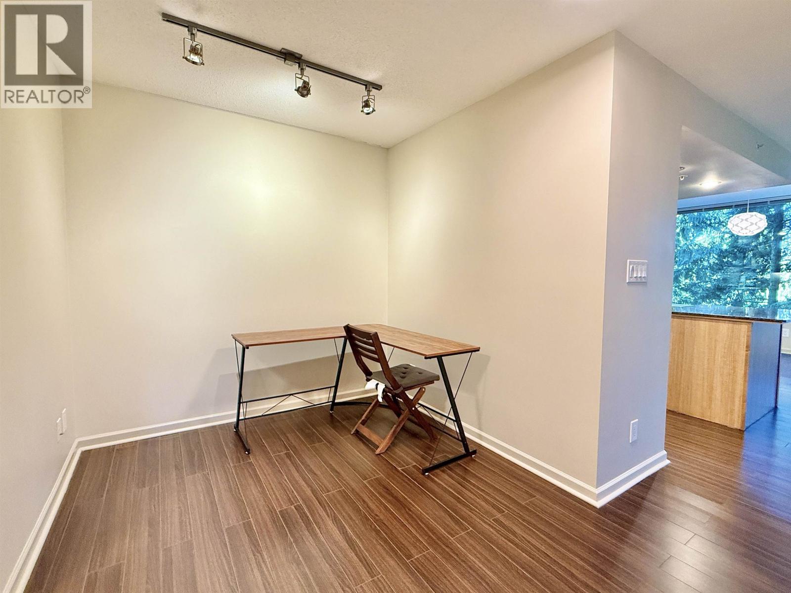 305 9232 University Crescent, Burnaby, British Columbia