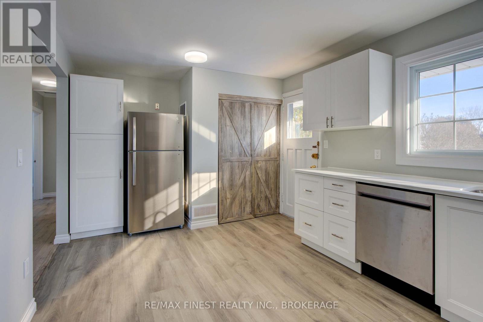 241 Lakeview Road, Loyalist (bath), Ontario