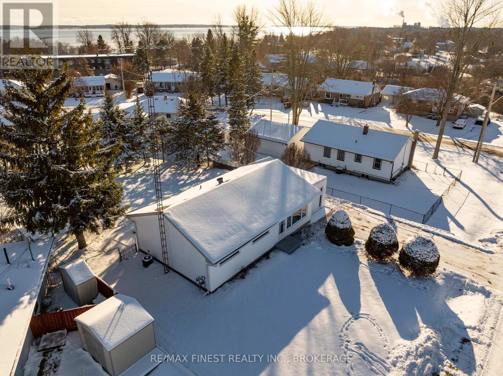 241 Lakeview Road, Loyalist (bath), Ontario