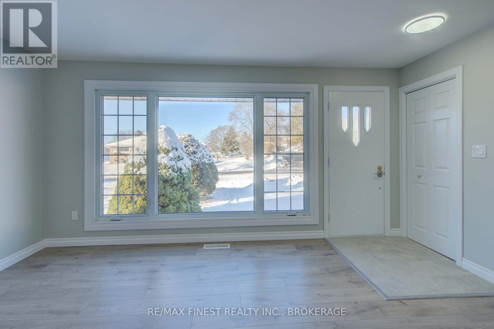 241 Lakeview Road, Loyalist (bath), Ontario