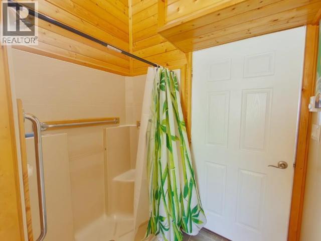 8075 Centennial Drive, Powell River, British Columbia