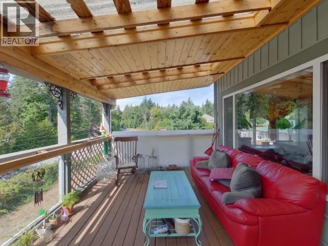 8075 Centennial Drive, Powell River, British Columbia