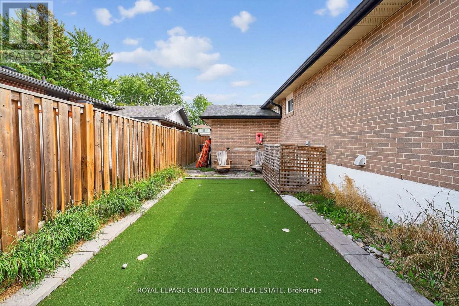 24 Willis Drive, Brampton (brampton East), Ontario