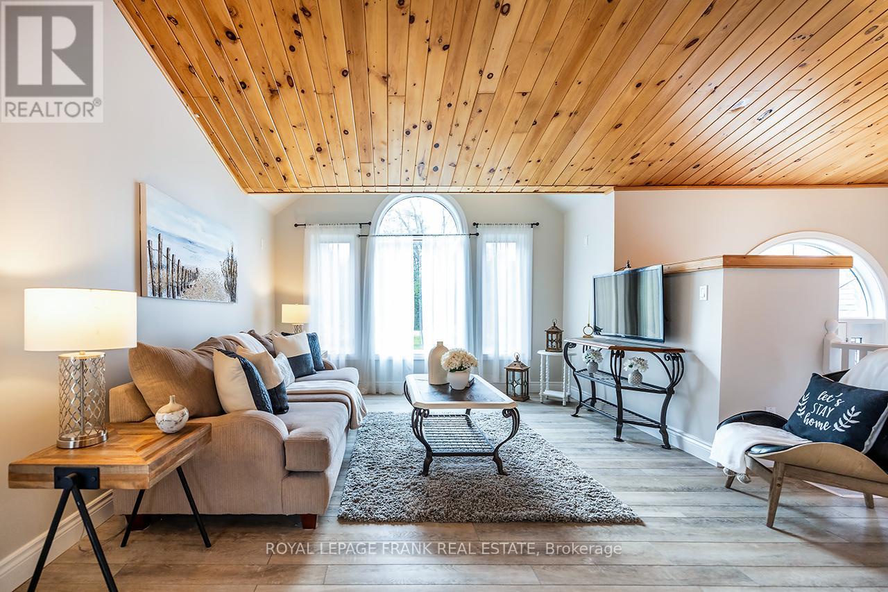 25 Shelley Drive, Kawartha Lakes (little Britain), Ontario