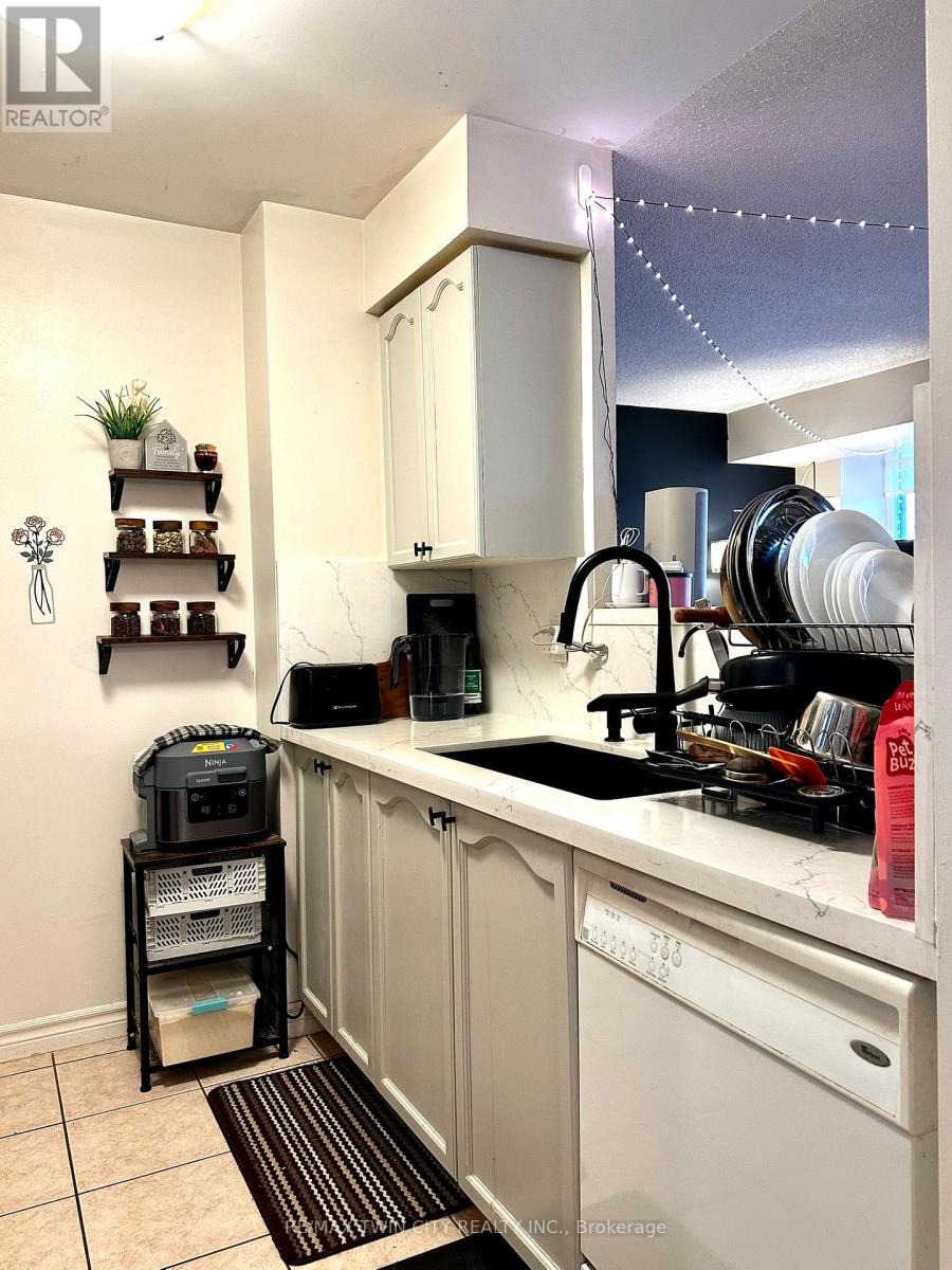 606 - 710 Humberwood Boulevard, Toronto (west Humber-clairville), Ontario