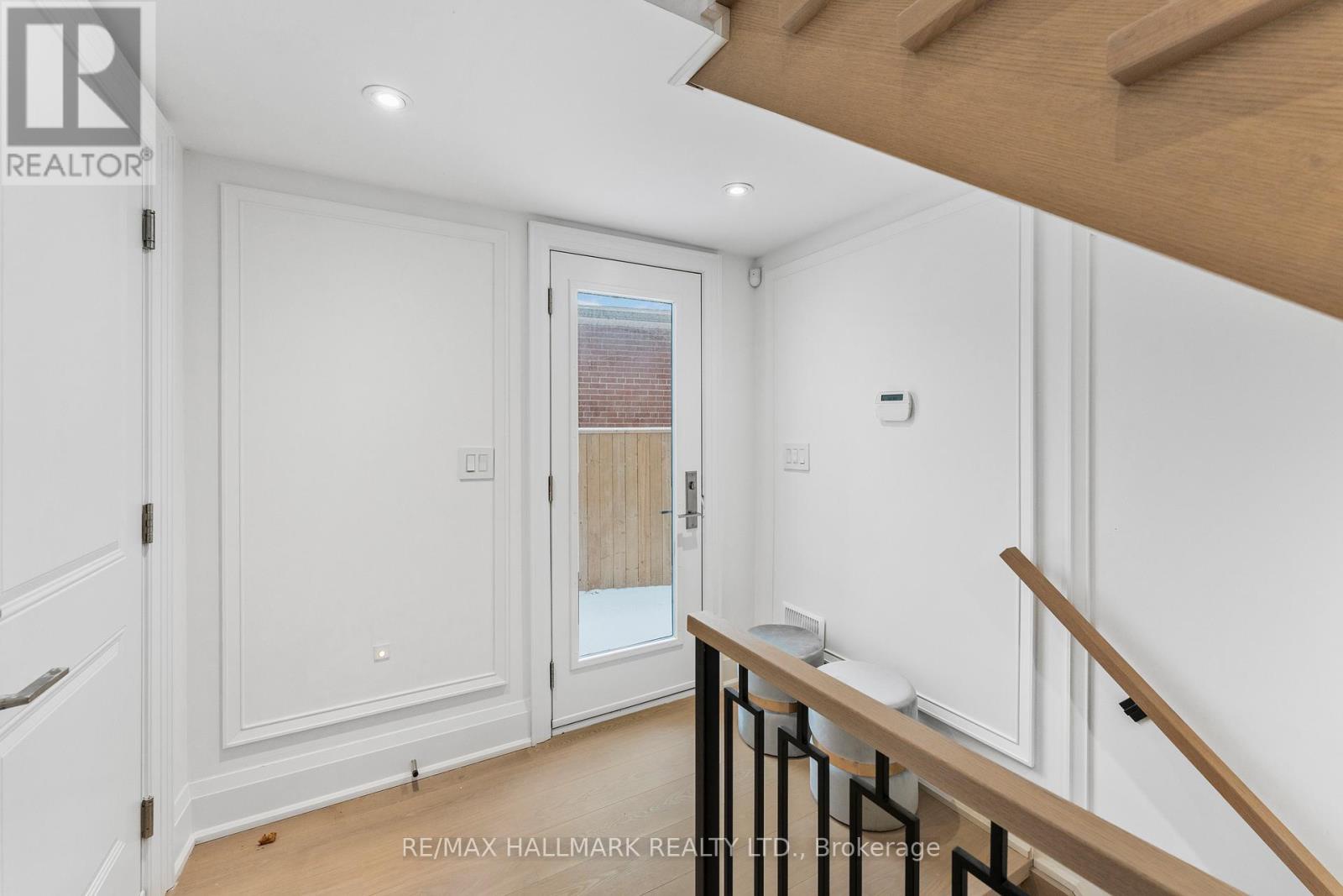 42 Agar Crescent, Toronto (islington-city Centre West), Ontario