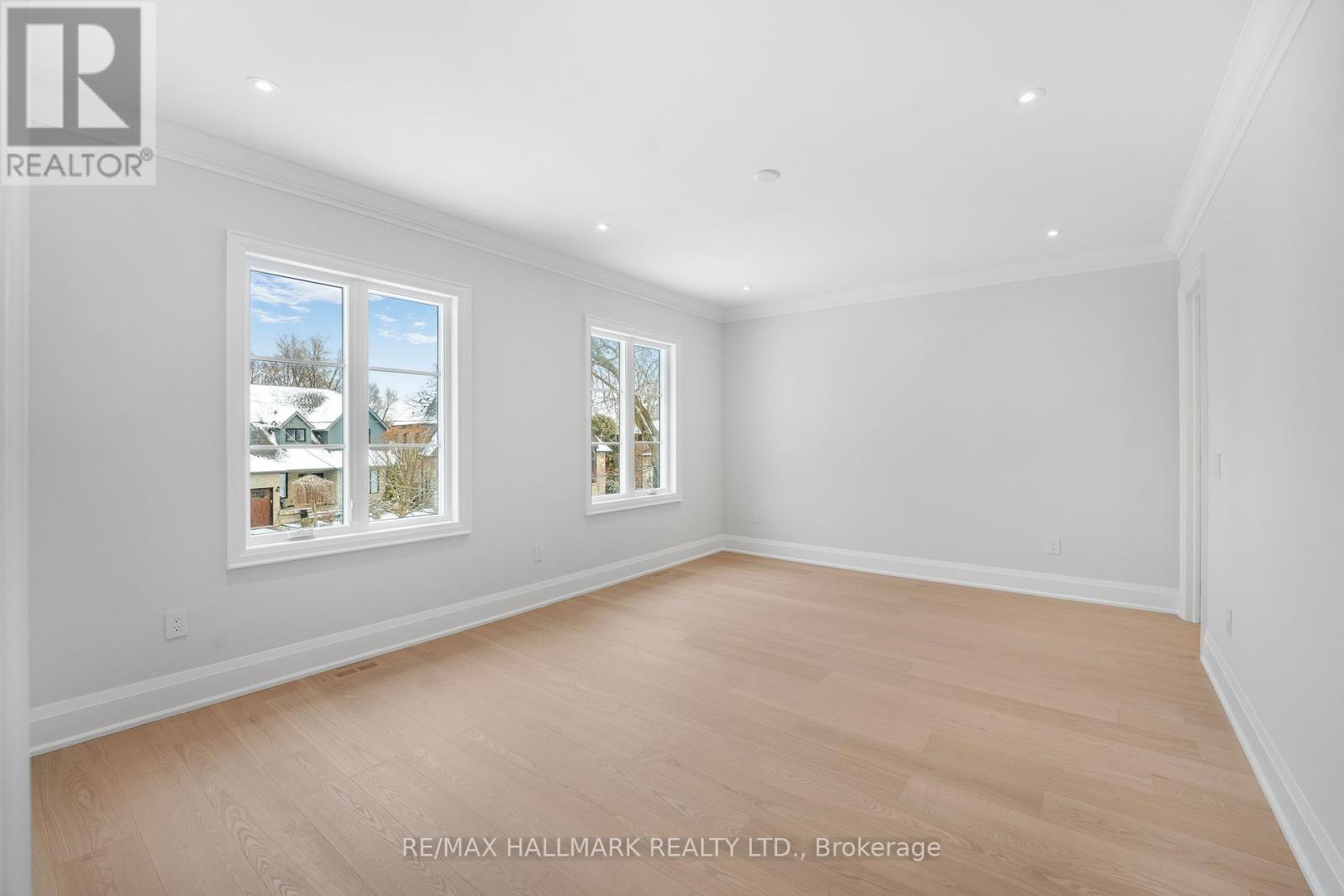 42 Agar Crescent, Toronto (islington-city Centre West), Ontario