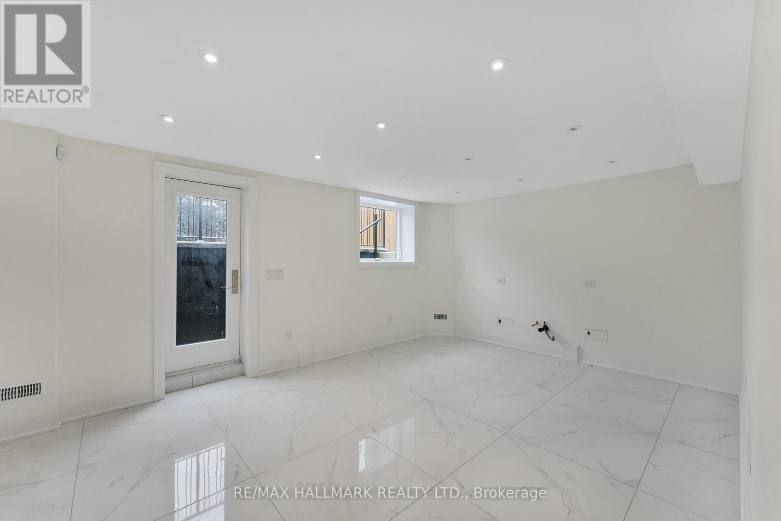 42 Agar Crescent, Toronto (islington-city Centre West), Ontario