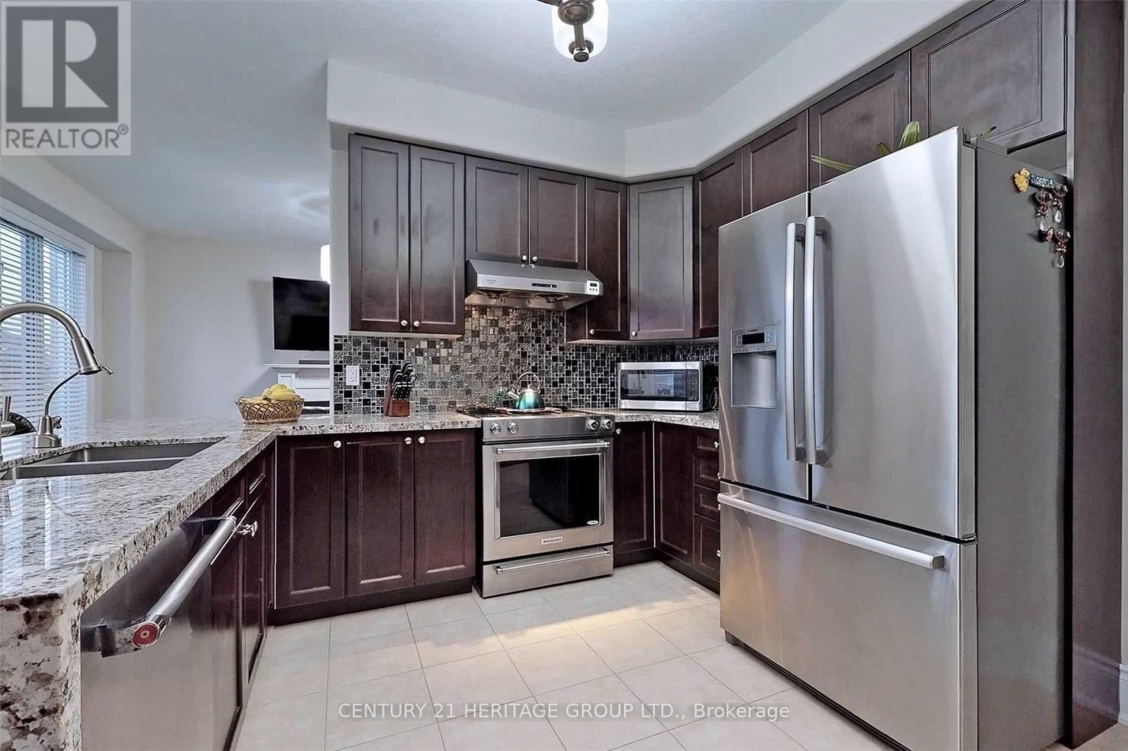 16 Tim Jacobs Drive, Georgina (keswick South), Ontario